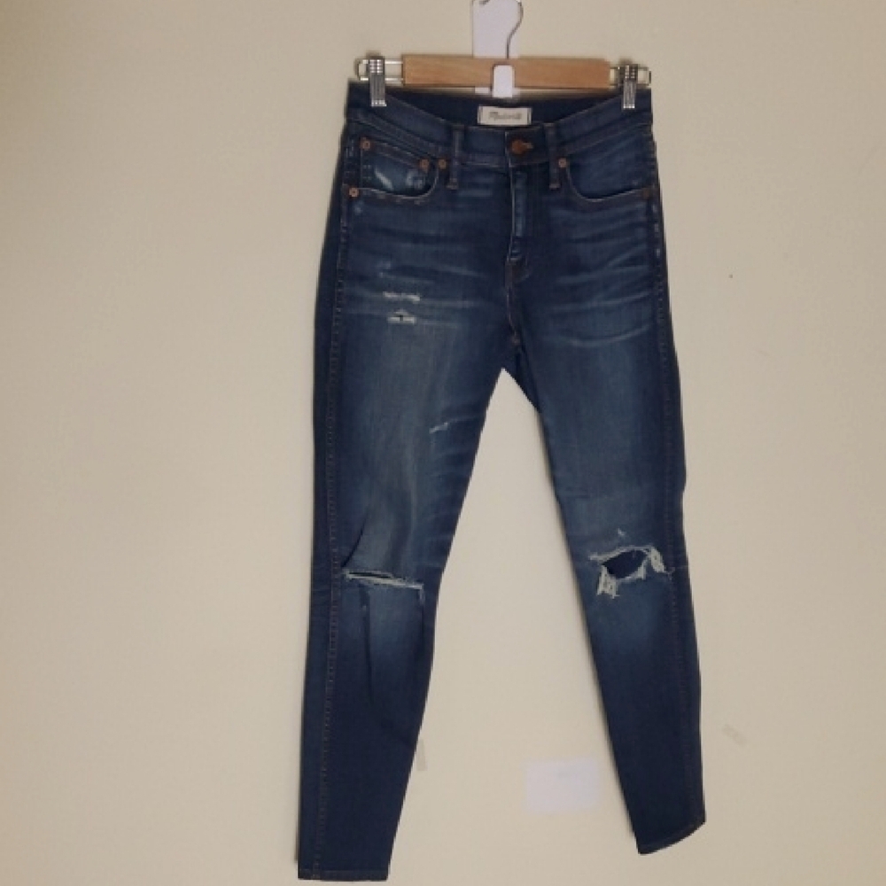 Madewell Women's Blue Distressed Jeans Size 26